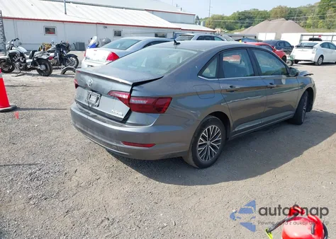 2021 Volkswagen Jetta 1.4T R-Line/1.4T S/1.4T Se z USA, uszkodzony, nr VIN 3VWC57BU5MM027783